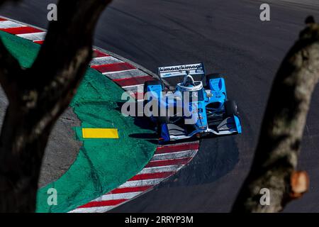 Monterey, KALIFORNIEN, USA. September 2023. Der INDYCAR-Fahrer DEVLIN DeFRANCESCO (29) aus Toronto, Kanada, reist während einer Trainingseinheit für den Firestone Grand Prix von Monterey auf dem WeatherTech Raceway Laguna Seca in Monterey, KALIFORNIEN, durch die Kurven. (Bild: © Riley S Bridges Grindstone Media/ASP) NUR REDAKTIONELLE VERWENDUNG! Nicht für kommerzielle ZWECKE! Stockfoto