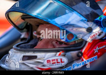 Monterey, KALIFORNIEN, USA. September 2023. INDYCAR NXT von Firestone Series-Fahrer VICTOR FRANZONNI (75) aus Sao Paulo, Brasilien, bereitet sich auf das Training für den Firestone Grand Prix von Monterey auf dem WeatherTech Raceway Laguna Seca in Monterey, KALIFORNIEN, vor. (Bild: © Walter G Arce SR Grindstone Medi/ASP) NUR REDAKTIONELLE VERWENDUNG! Nicht für kommerzielle ZWECKE! Stockfoto