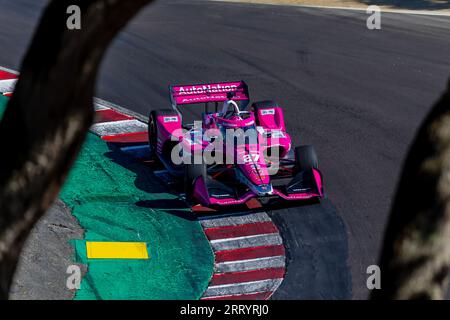 Monterey, KALIFORNIEN, USA. September 2023. Der INDYCAR-Fahrer KYLE KIRKWOOD (27) aus Jupiter, Florida, reist während einer Trainingseinheit für den Firestone Grand Prix von Monterey auf dem WeatherTech Raceway Laguna Seca in Monterey, KALIFORNIEN, durch die Kurven. (Bild: © Riley S Bridges Grindstone Media/ASP) NUR REDAKTIONELLE VERWENDUNG! Nicht für kommerzielle ZWECKE! Stockfoto