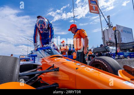 Monterey, KALIFORNIEN, USA. September 2023. SCOTT DIXON (9) aus Auckland, Neuseeland, bereitet sich auf das Training für den Firestone Grand Prix von Monterey auf dem WeatherTech Raceway Laguna Seca in Monterey vor. (Bild: © Walter G Arce SR Grindstone Medi/ASP) NUR REDAKTIONELLE VERWENDUNG! Nicht für kommerzielle ZWECKE! Stockfoto