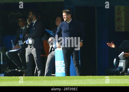 Buenos Aires, Argentinien. September 2023. Jan Sierksma Trainer von Az Alkmaar während des Endspiels des U20 Intercontinental Cup im La Bombonera Stadium ( Credit: Néstor J. Beremblum/Alamy Live News) Stockfoto