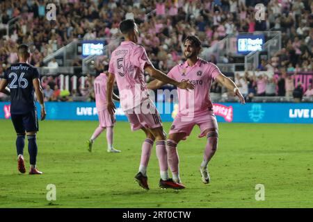 Florida, USA, 9. September 2023, Leonardo Campana und Sergio Busquets feiern ein Tor bei Inter Miami CF gegen Sporting Kansas City City, MLS, Ergebnis: Inter Miami 3 Sporting KC 2. Quelle: CHRIS ARJOON/Alamy Live News Stockfoto