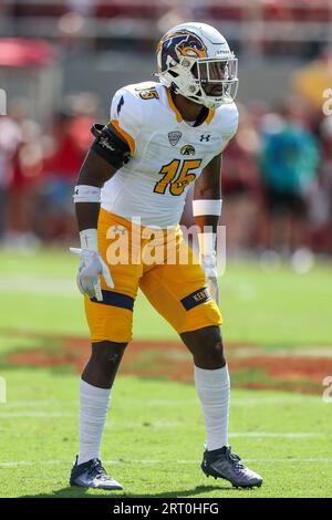 9. September 2023: Dallas Craddieth #15 Kent St. Defensive Back wartet auf den Beginn des Spiels. Arkansas besiegte Kent St. 28-6 in Fayetteville, AR. Richey Miller/CSM Stockfoto