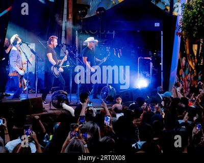 Toronto, Kanada. September 2023. Mitglieder der Rockband Nickelback sind während des Toronto International Film Festival 2023 am 8. September 2023 in Toronto, Ontario, zu sehen. Foto: @Dewucme/imageSPACE Credit: Imagespace/Alamy Live News Stockfoto