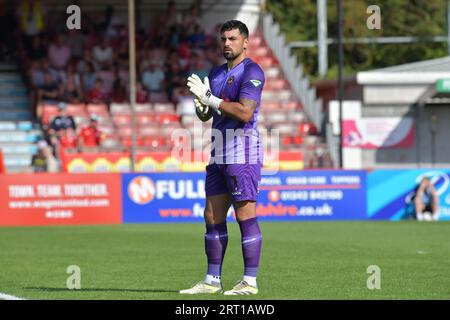 Nick Townsend aus Newport während des Sky Bet EFL League Two Matches zwischen Crawley Town und Newport County im Broadfield Stadium, Crawley, UK - 9. September 2023. Foto Simon Dack / Teleaufnahmen. Nur zur redaktionellen Verwendung. Kein Merchandising. Für Football Images gelten die FA- und Premier League-Einschränkungen, einschließlich keine Nutzung des Internets/Mobilgeräts ohne FAPL-Lizenz. Für weitere Informationen wenden Sie sich bitte an Football Dataco Stockfoto