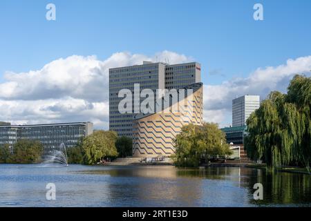 Kopenhagen, Dänemark, 16. Oktober 2022: Blick auf das Tycho Brahe Planetarium an den Seen Stockfoto