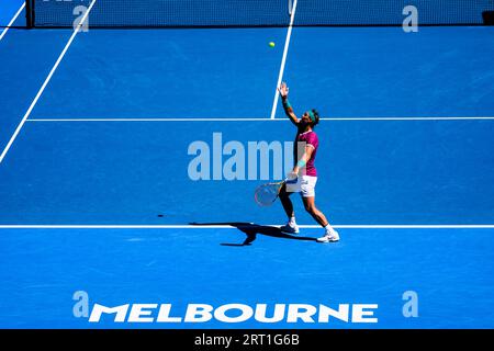 MELBOURNE, AUSTRALIEN, JANUAR 25: Rafael Nadal aus Spanien besiegt Denis Shapovalov aus Kanada am 9. Tag der Australian Open 2022 im Melbourne Park am Stockfoto