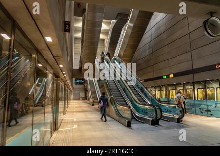 Kopenhagen, Dänemark, 1. März 2022: Innenansicht der U-Bahn-Station Kongens Nytorv auf der City Circle Line Stockfoto