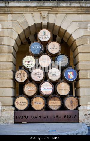 Weinfässer der großen Bodegas oder winehouse's von Haro, La Rioja, Spanien Stockfoto