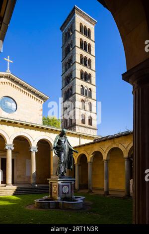 Der Park Sanssouci gehört zum Ensemble der Potsdamer Schlossparks. Friedenskirche, Kirche im Schlosspark, entworfen vom preußischen König Friedrich Stockfoto