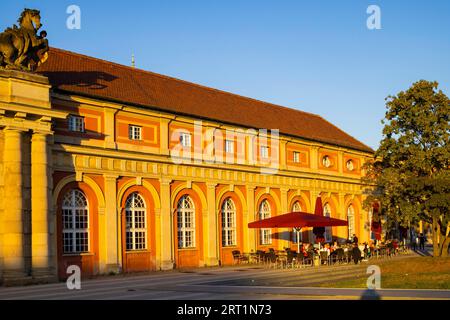 Filmmuseum Potsdam Museum in einem prächtigen Gebäude aus dem Jahr 1685 mit moderner Galerie für Ausstellungen zur Filmgeschichte Stockfoto