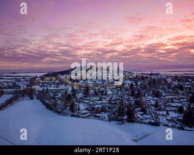 Schloss und Stadt Stolpen an einem Winterabend Stockfoto