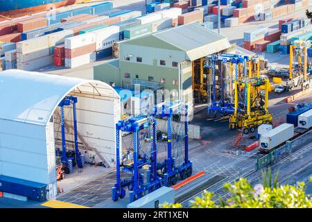 Lyttleton, Neuseeland, 18. September 2019: Der viel befahrene Schiffshafen für Christchurch in Lyttleton, Neuseeland Stockfoto