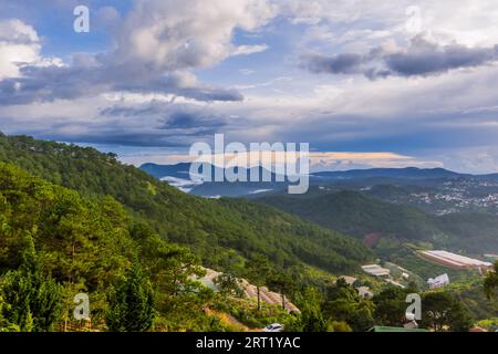 Panoramablick auf die Landschaften von da Lat, Vietnam Stockfoto