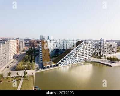 Kopenhagen, Dänemark, 26. August 2019: Luftaufnahme des 8 Tallet-Gebäudes, entworfen vom berühmten dänischen Architekten Bjarke Ingels Stockfoto