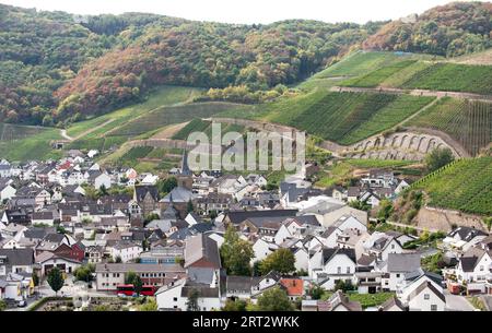 Dorf Dernau im Ahrtal Stockfoto