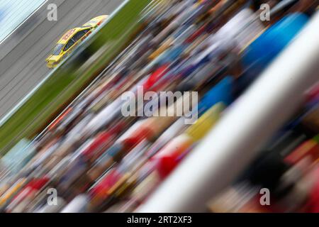 18. November 2018, Homestead, Florida, USA: Joey Logano (22) fährt während des Ford 400 auf dem Homestead-Miami Speedway in die Front Stockfoto