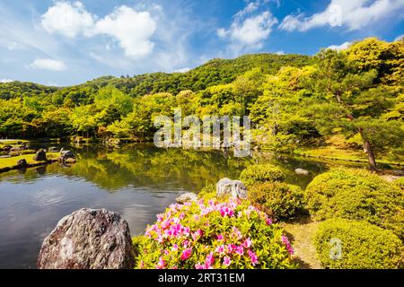 Tenryu-JI-Garten an einem warmen Frühlingstag in Arashiyama, Kyoto, Japan Stockfoto