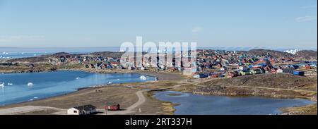 Qeqertarsuaq, Grönland, 6. Juli 2018: Panoramablick auf Qeqertarsuaq auf der Disko-Insel Stockfoto