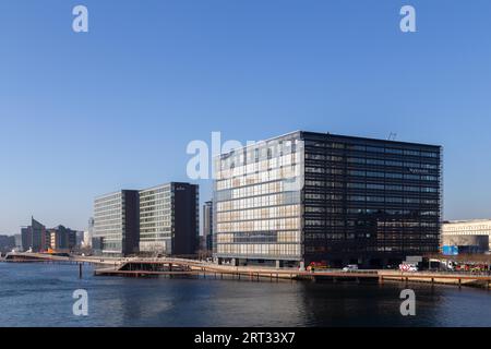 Kopenhagen, Dänemark, 27. Februar 2019: Blick auf das Nykredit-Gebäude am Hafen Stockfoto