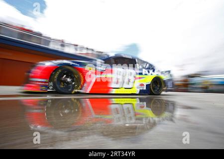 Februar 2019, Las Vegas, Nevada, USA: Alex Bowman (88) macht sich auf zum Training für den Pennzoil 400 auf dem Las Vegas Motor Speedway in Las Vegas, Nevada Stockfoto