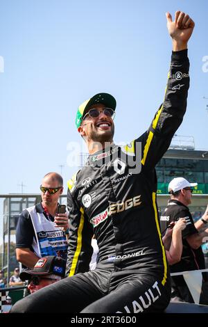 MELBOURNE, AUSTRALIEN, 17. MÄRZ: Daniel RICCIARDO vom Renault F1 Team auf der Fahrerparade vor dem Start des Formel-1-Grand Prix von Australien 2019 Stockfoto
