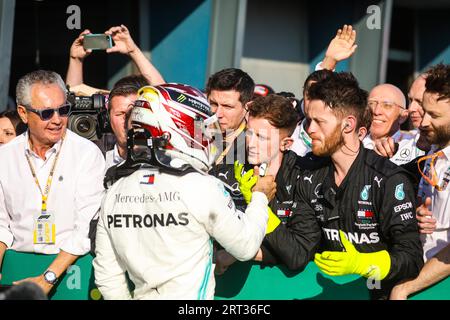 MELBOURNE, AUSTRALIEN, 17. MÄRZ: Lewis HAMILTON von Mercedes-AMG Petronas Motorsport feiert den 2. Platz im Formel-1-Grand 2019 in Australien Stockfoto