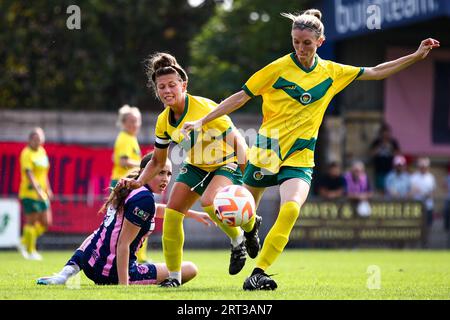 London, Großbritannien. September 2023. London, England, 10. September 2023: Lizzie Buckingham (10 Ashford) in Aktion während des Spiels der London and South East Regional Womens Premier League zwischen Dulwich Hamlet und Ashford United im Champion Hill in London, England. (Liam Asman/SPP) Credit: SPP Sport Press Photo. Alamy Live News Stockfoto