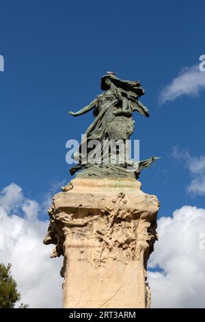 Saragossa, Spanien - 14. Februar 2022: Denkmal für die Belagerungen von Saragossa von Agustin Querol auf der Plaza de los Sitios, Saragossa. Stockfoto