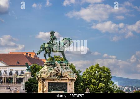 Die Donauterrasse mit dem Denkmal des Prinzen Eugen von Savoyen, Buda Castle, Budapest, Ungarn Stockfoto