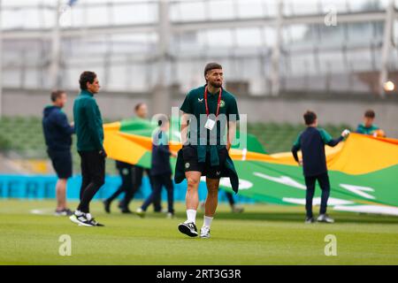 Aviva Stadium, Dublin, Irland. September 2023. International Football Group B Euro 2024 Qualifier, Republik Irland gegen Niederlande; Matt Doherty vor dem Aufwärmen Credit: Action Plus Sports/Alamy Live News Stockfoto