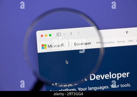 Ostersund, Schweden – Mars 31 2023: Microsoft Developer Website. Ein Microsoft-Entwickler ist ein Computerprogrammierer oder Softwareentwickler, der eine Zertifizierung erworben hat Stockfoto