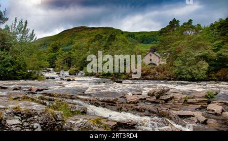 Wunderschöne und malerische Fälle von Dochart in Killin, Kenmore, Schottland Stockfoto