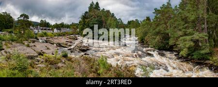Wunderschöne und malerische Fälle von Dochart in Killin, Kenmore, Schottland Stockfoto
