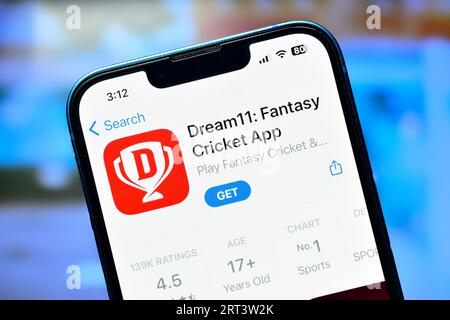 New Delhi, Indien 10. September 2023:- die Dream11 Fantasy Cricket App auf dem Smartphone wurde für Online-Wetten auf Cricket-Spiele verwendet Stockfoto