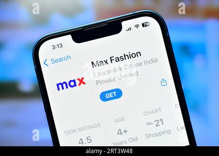 New Delhi, Indien 10. September 2023:- Max Fashion App auf Smartphone verwendet, aber max Kleidung online Stockfoto