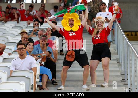 Bordeaux, Frankreich. September 2023. BORDEAUX, FRANKREICH - 10. SEPTEMBER: Fans und Unterstützer von Wales während der Rugby World Cup Frankreich 2023 Spiel zwischen Wales und Fidschi im Stade de Bordeaux am 10. September 2023 in Bordeaux, Frankreich. (Foto: Hans van der Valk/Orange Pictures) Credit: Orange Pics BV/Alamy Live News Stockfoto