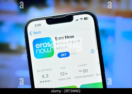 New Delhi, Indien 10. September 2023:- Eros Now-Anwendung auf dem Smartphone wurde verwendet, um Filme und Webserien online anzusehen Stockfoto