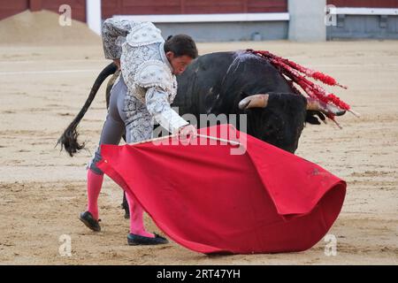 Der Stierkämpfer Paco Ramos während des Stierkampfes von Corrida de Toros auf der Plaza de las Ventas in Madrid, 10. September 2023 Spanien Stockfoto