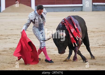 Der Stierkämpfer Paco Ramos während des Stierkampfes von Corrida de Toros auf der Plaza de las Ventas in Madrid, 10. September 2023 Spanien Stockfoto