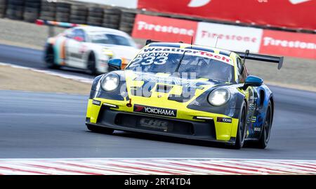 September 2023 Monterey, CA, USA Fahrer Reinhold Krahn kommt aus Runde 3 während des Firestone Grand Prix von Monterey Porsche Sprint Challenge Race 2 USA West auf dem WeatherTech Raceway Laguna Seca Monterey, CA Thurman James/CSM Stockfoto