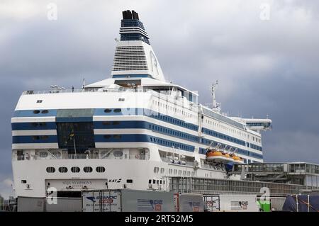 Helsinki, Finnland - 5. September 2023: Rückansicht der Silja-Symphonie, die bald nach Stockholm vorrückt. Stockfoto