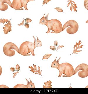 Nahtloses Muster mit Eichhörnchen, Blättern und Eichel. Waldtiere. Herbsthintergrund. Endlose handgezeichnete Aquarellfallillustration für Tapeten Stockfoto