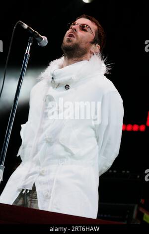 Oasis tritt 2004 beim Glastonbury Festival auf Stockfoto