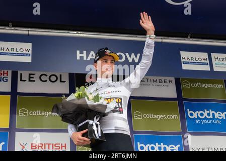Olav Kooij beim Tour of Britain-Radrennen Stage 6 am Ziel in Harlow, Essex, UK. Sieger der besten jungen Fahrerwertung Stockfoto