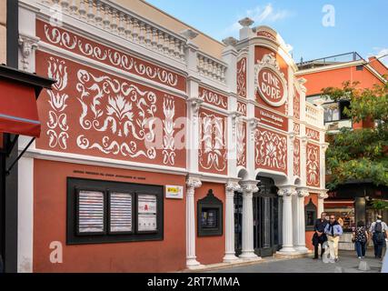 Die Filmoteca Espanola wurde 1912 als Kulturhalle in Auftrag gegeben und 1922 in das Cine Dore, Madrids ältestes Kino Lavap, umgewandelt Stockfoto