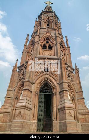 06 10 2004 Mutiny Memo Rial wurde 1863 erbaut. Das Gebäude von Memorial ist ein achteckiger, sich verjüngender Turm im viktorianischen gotischen Stil. Ka Stockfoto