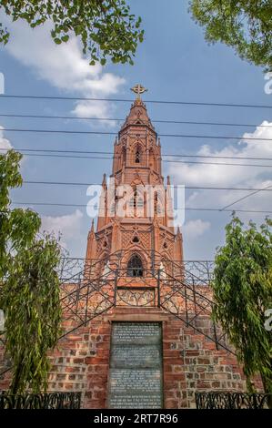 06 10 2004 Mutiny Memo Rial wurde 1863 erbaut. Das Gebäude von Memorial ist ein achteckiger, sich verjüngender Turm im viktorianischen gotischen Stil. Ka Stockfoto