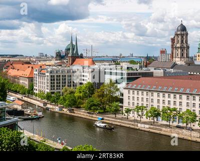 Mitte in Berlin mit Spree, altem Rathaus und St. Nikolaikirche, Deutschland, Mitte in Berlin mit Spree, altem Rathaus und St. Nikolaus Stockfoto