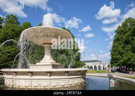 Brunnen aus dem Jahr 1855 im Sächsischen Garten in Warschau, Polen, 17. Jahrhundert Park im Zentrum Stadt zu öffnen, für die Öffentlichkeit im Jahre 1727 Stockfoto